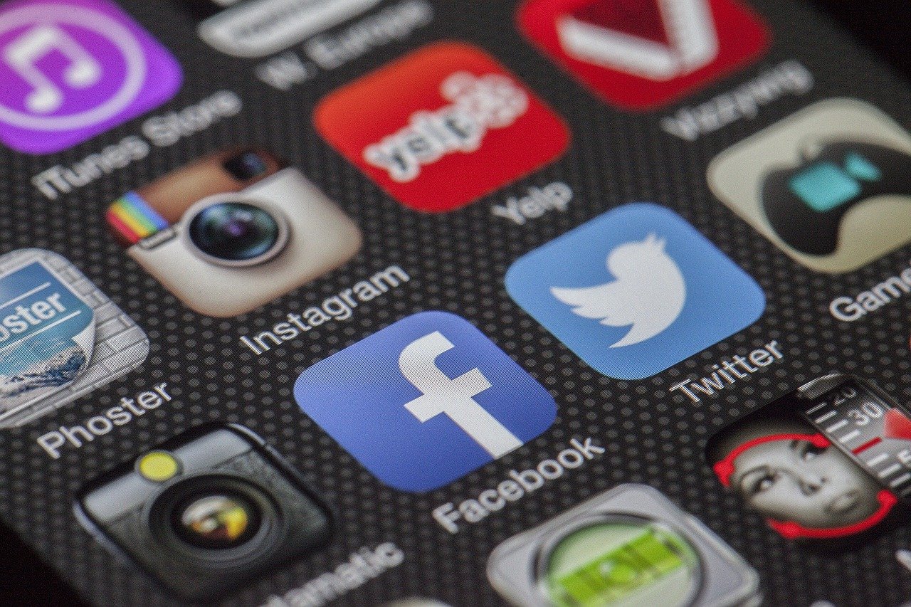 5 Core Components of Your Firm’s Social Media Strategy