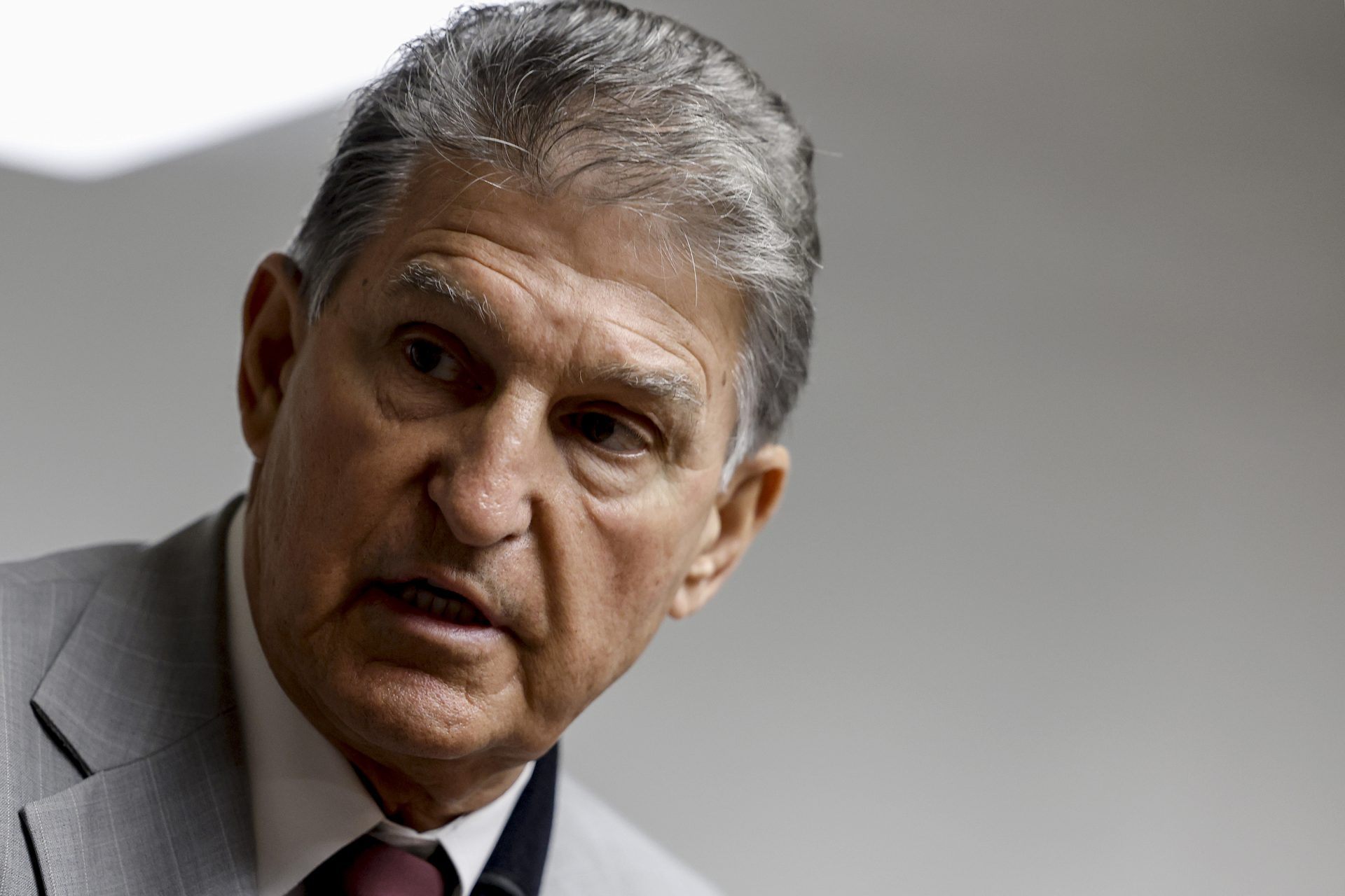 Manchin Floats Bill to End EV Tax Credits for Unqualified Cars