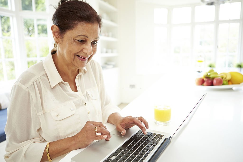 3 Ways Retirees Can Make Money From Home