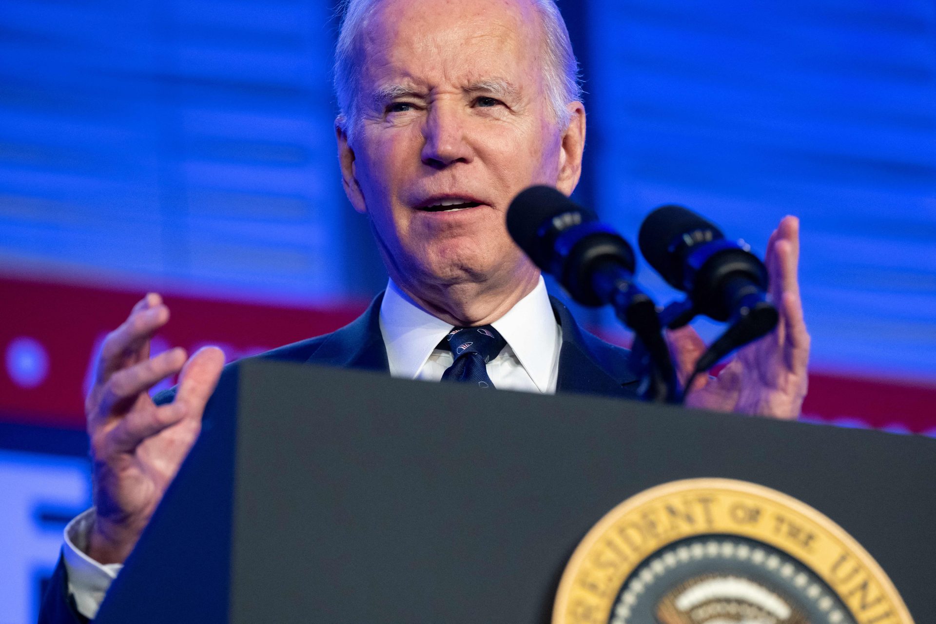 Biden Seeks Tax Hike on Income Over $400,000 to Fund Medicare