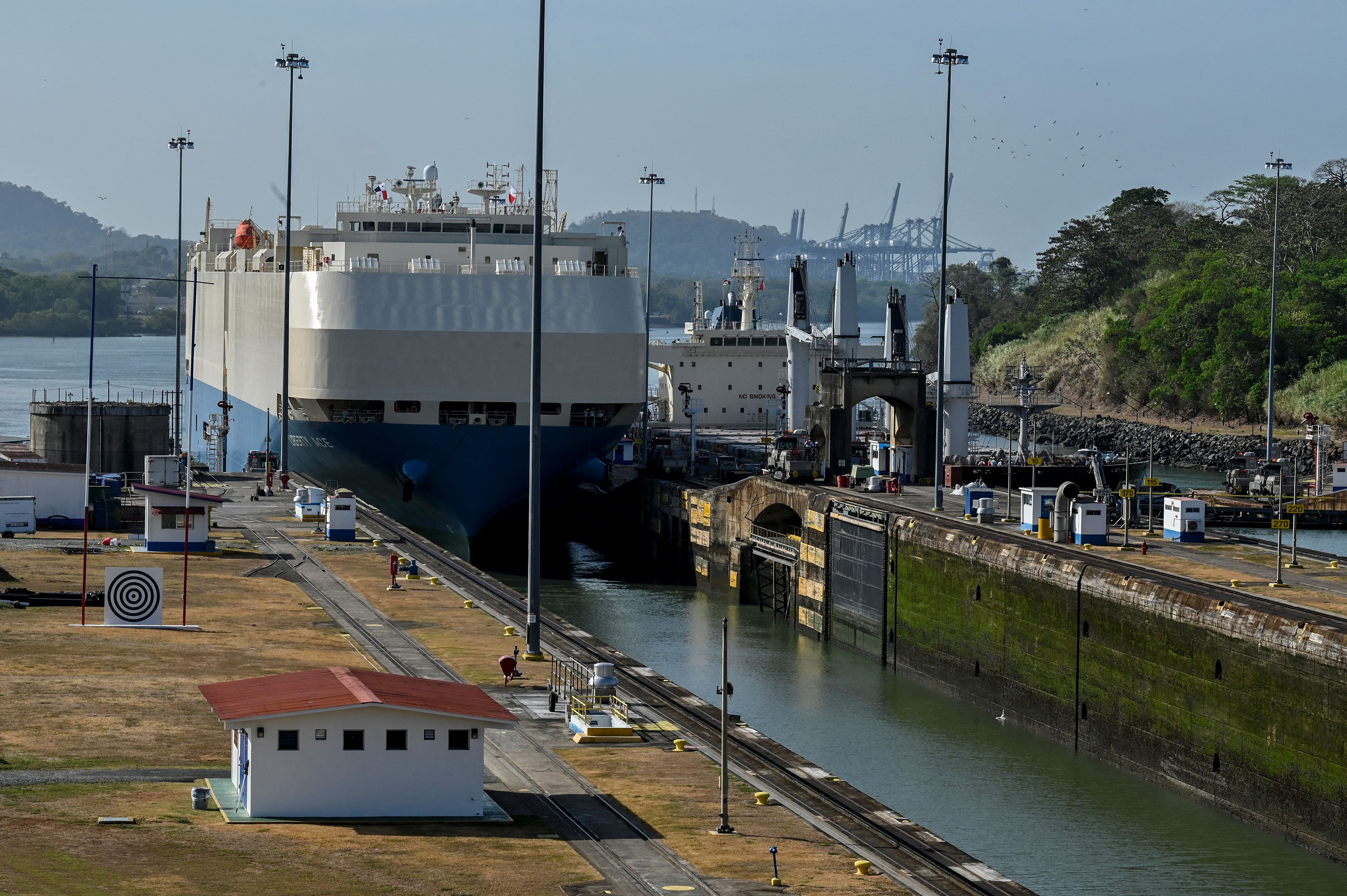 Trump Demands Lower Fees for Use of Panama Canal or Its Return to U.S. Control