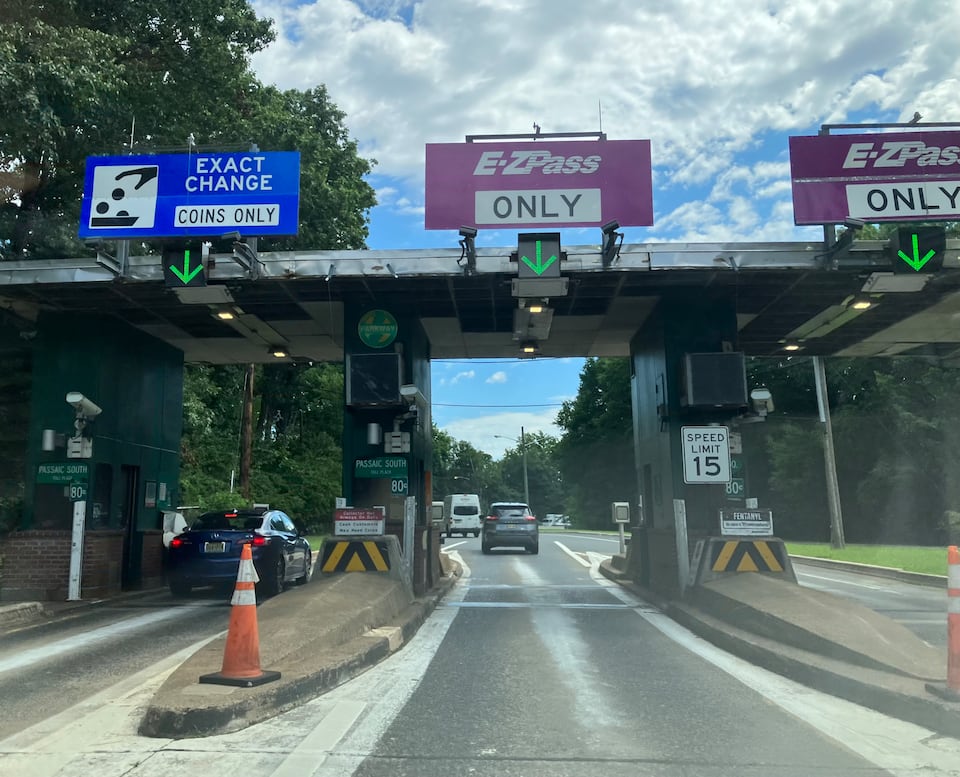 New Jersey Drivers Could Write Off Their E-ZPass Tolls if Bill is Passed