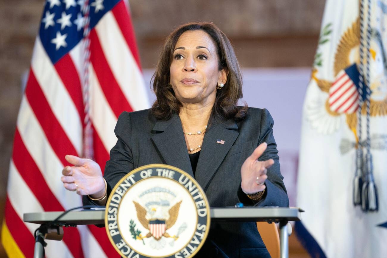 Harris Backs Trump Proposal on Ending Taxes on Tips