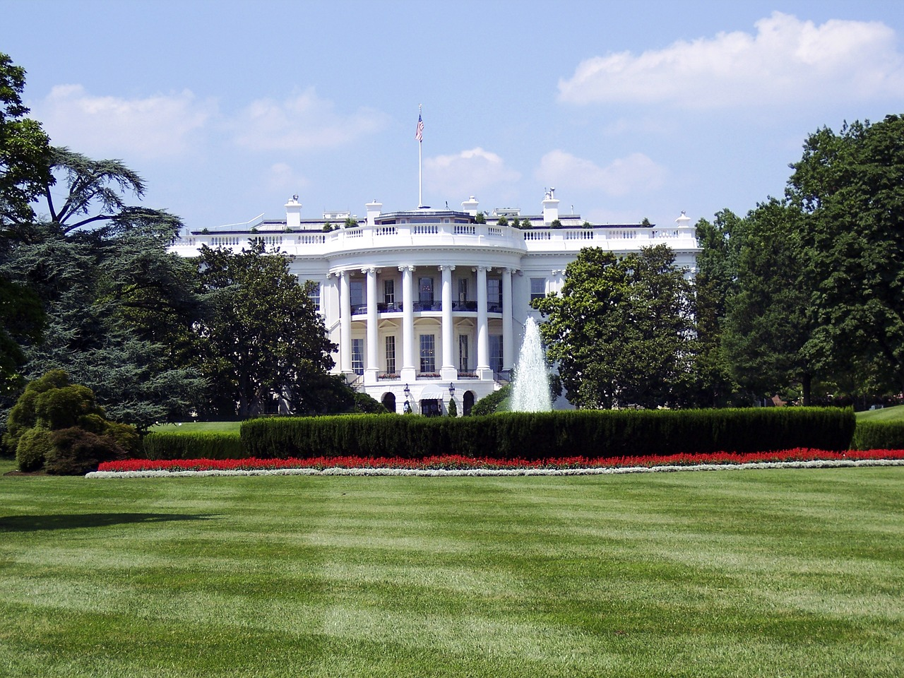 White House administration-Pixabay - Pexels-gd584010d4_1280(1)