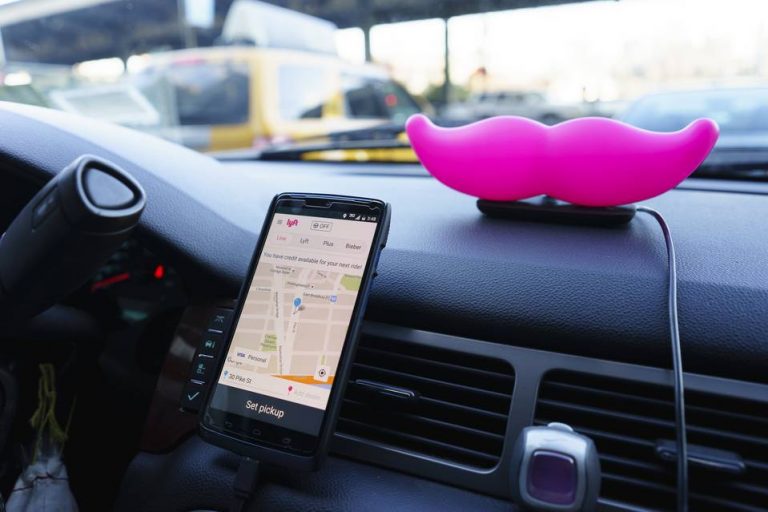 Lyft  592207aed46ae